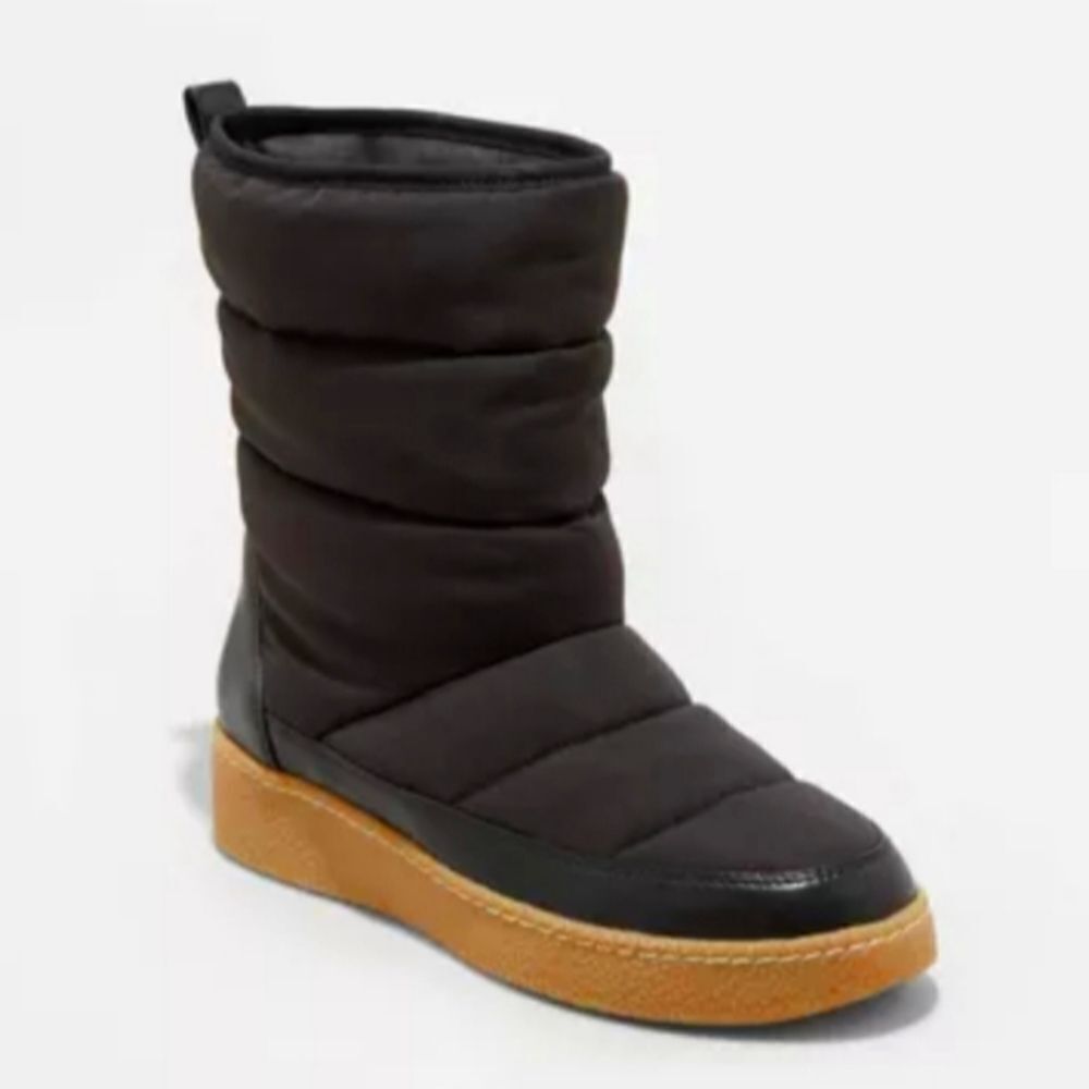 Women's Black Winter Boots sz 11